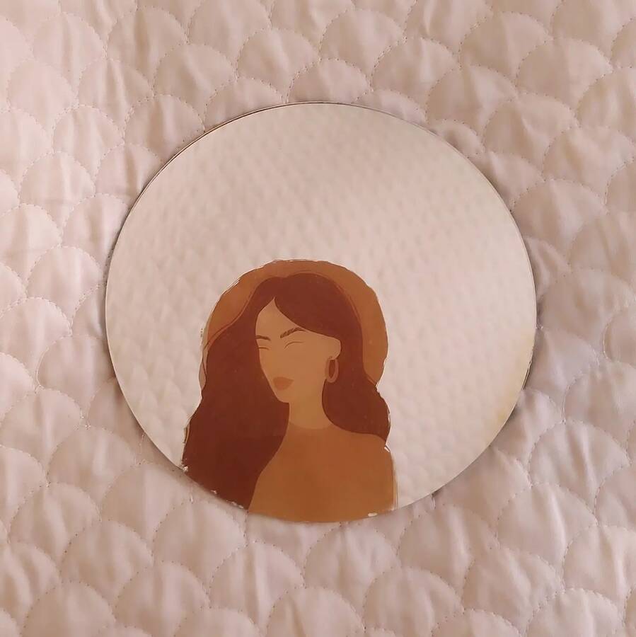 آینه گرد طرح دختر 