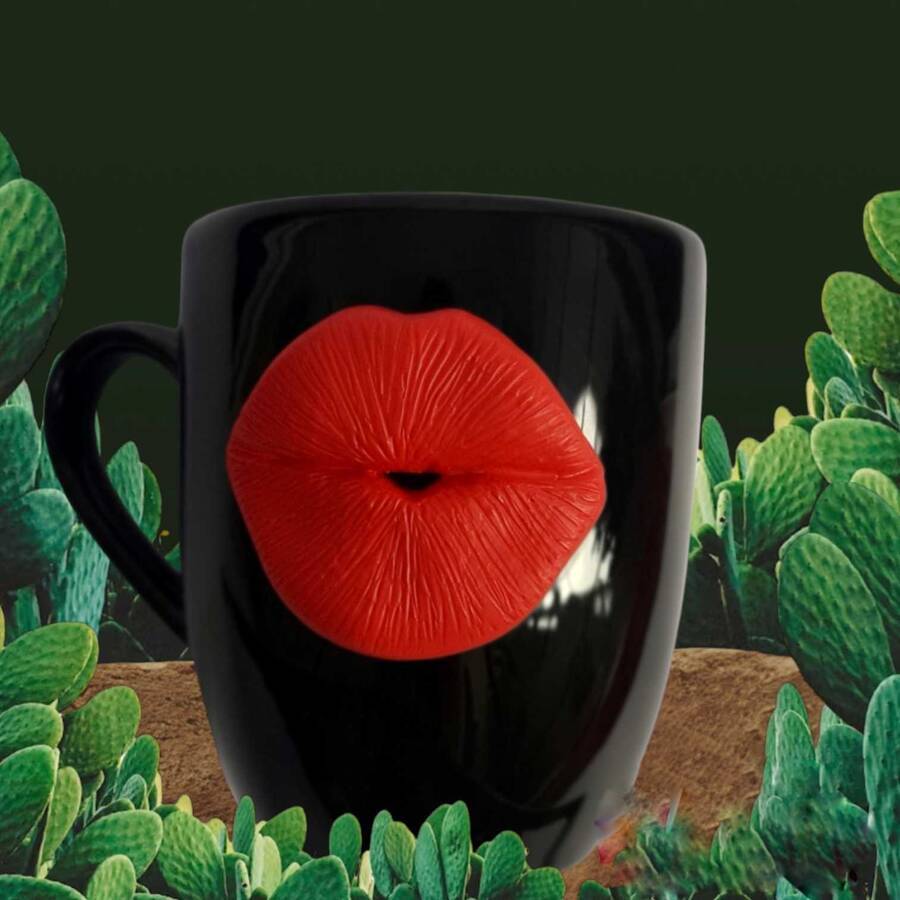 لب های غنچه ی