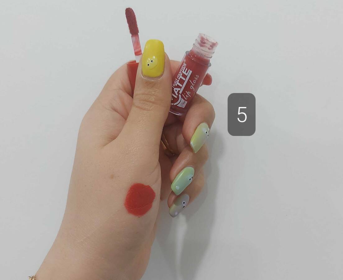  رژ لب مت ولوت