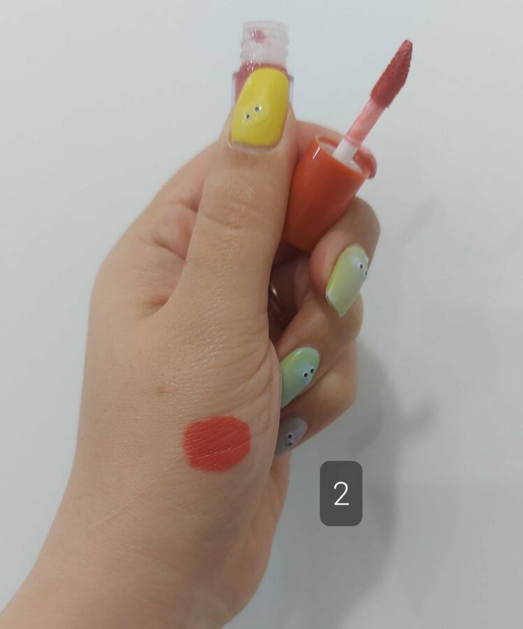  رژ لب مت ولوت