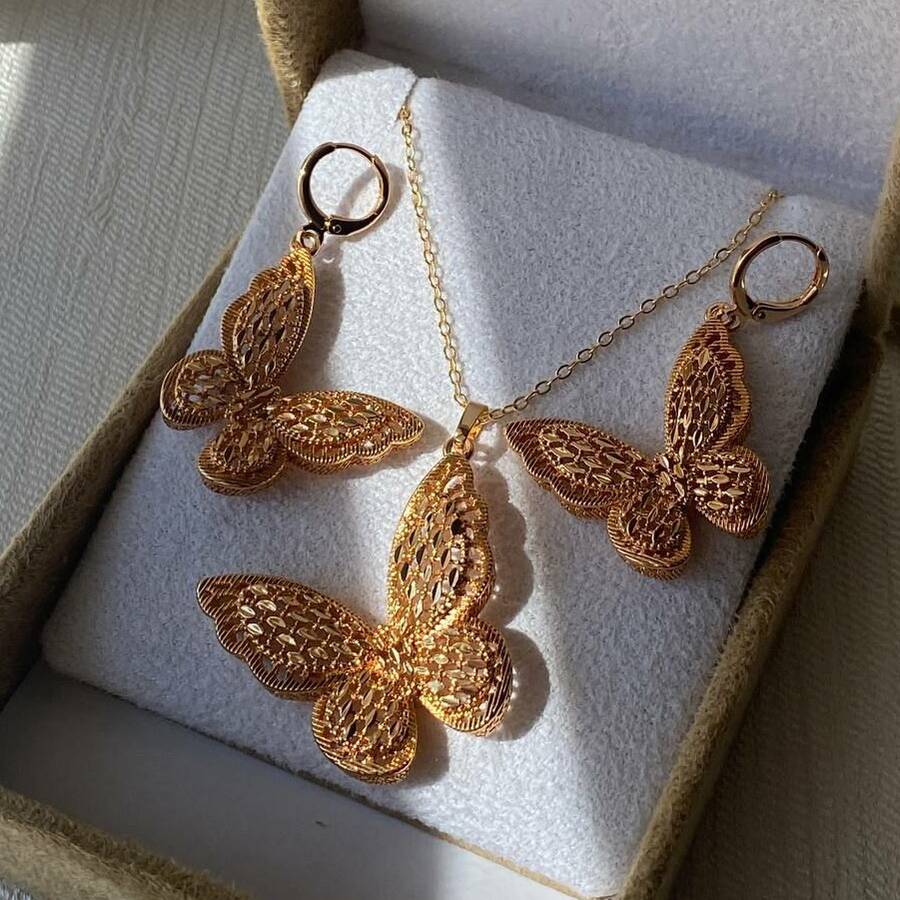 نیم ست پروانه طرح طلا