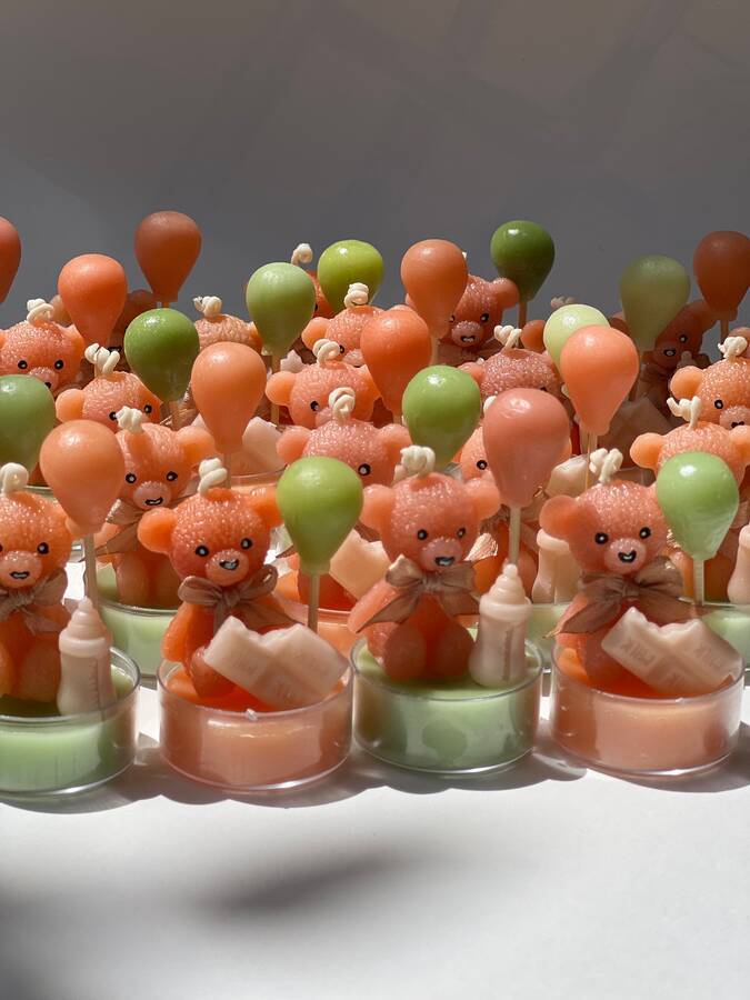 گیفت تدی نشسته