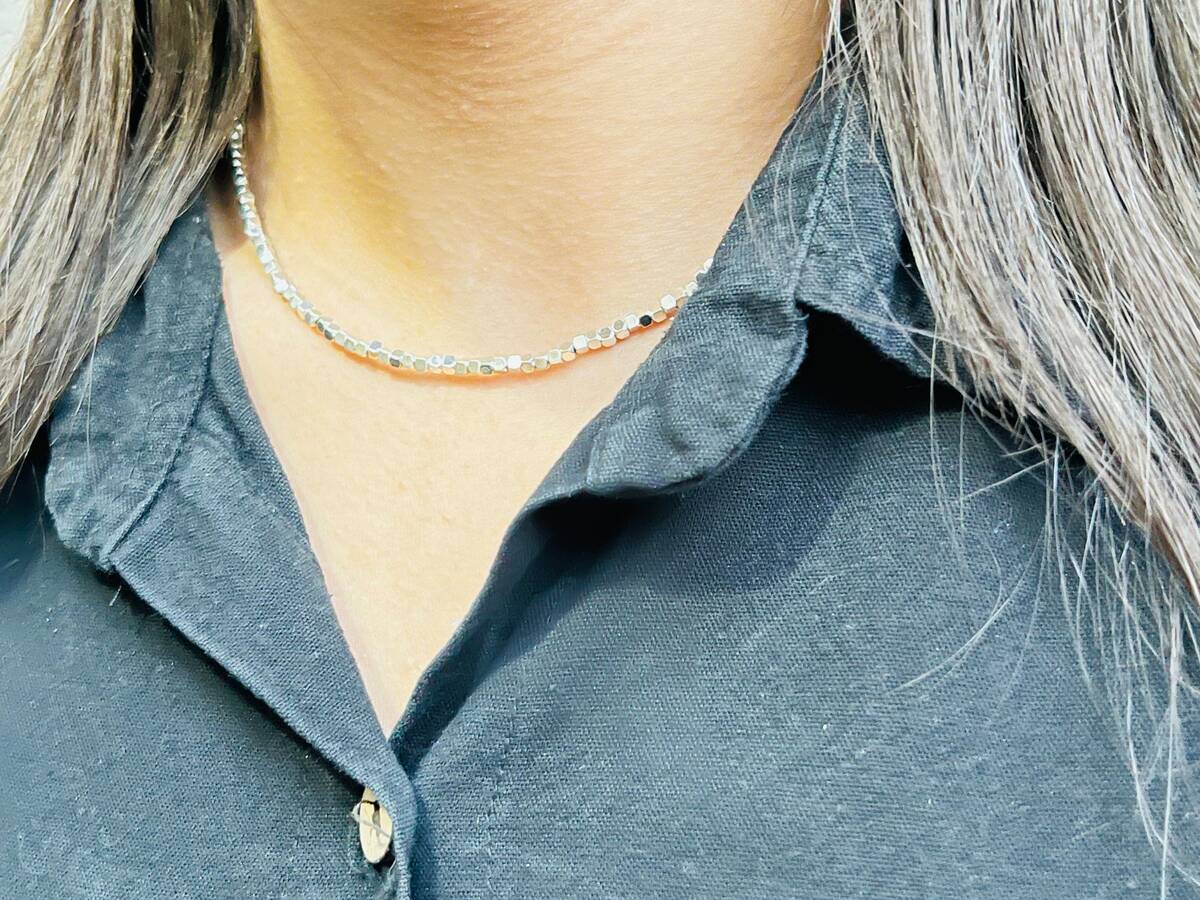 گردنبند مربع ریز