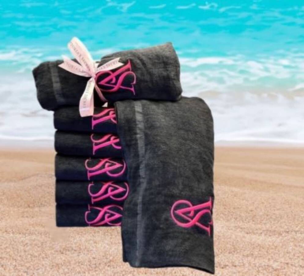 حوله مشکی ویکتوریا سکرت