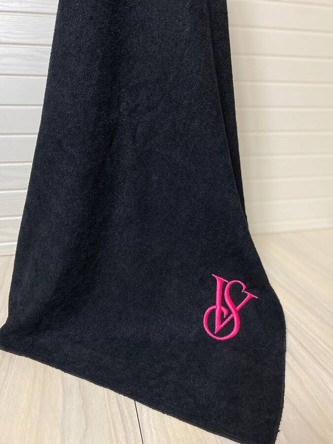 حوله مشکی ویکتوریا سکرت