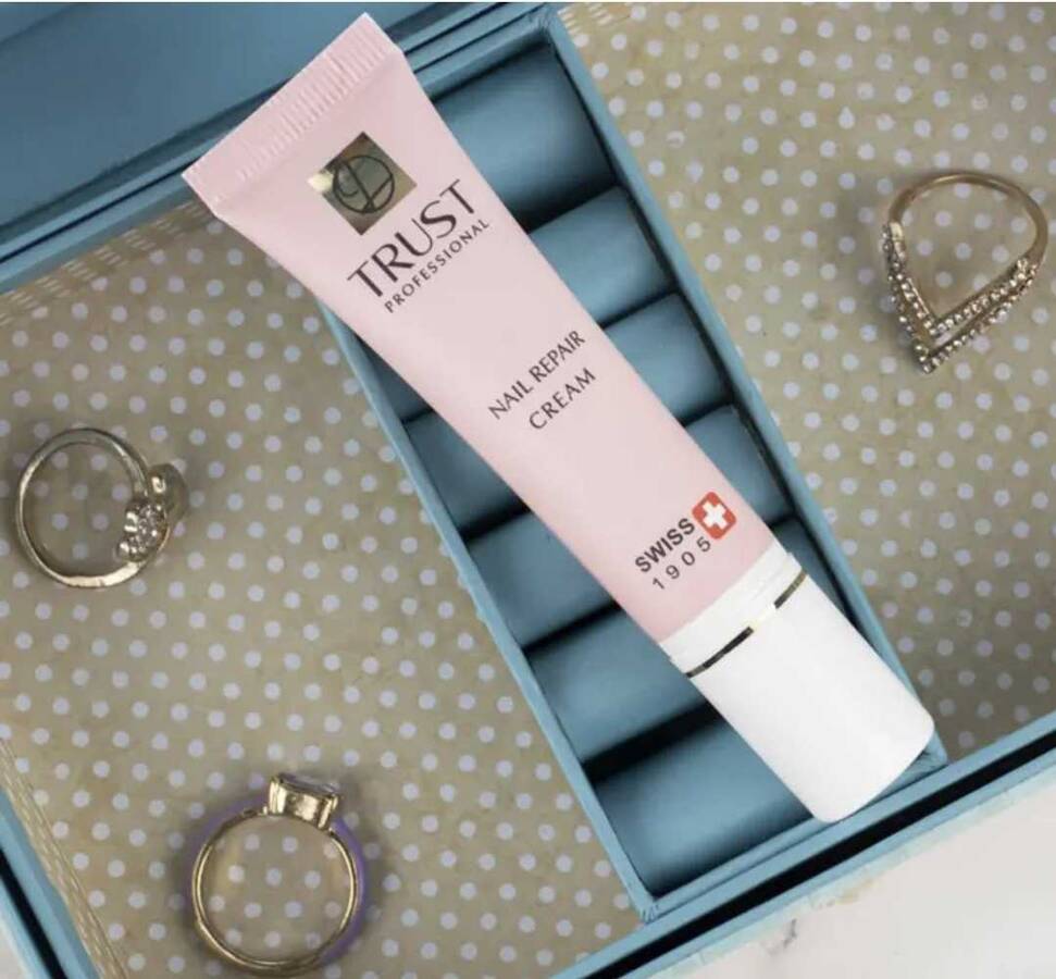 کرم ترمیم کننده ناخن تراست