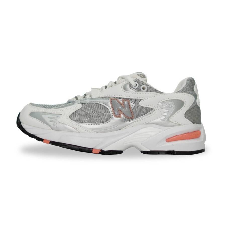 کتونی زنانه مدل نیوبالانس 725 رنگ سفید