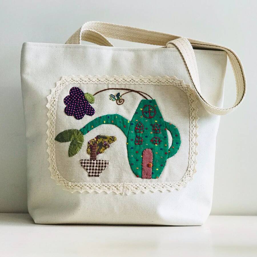 کیف دست دوز مدل گلدون و گل 