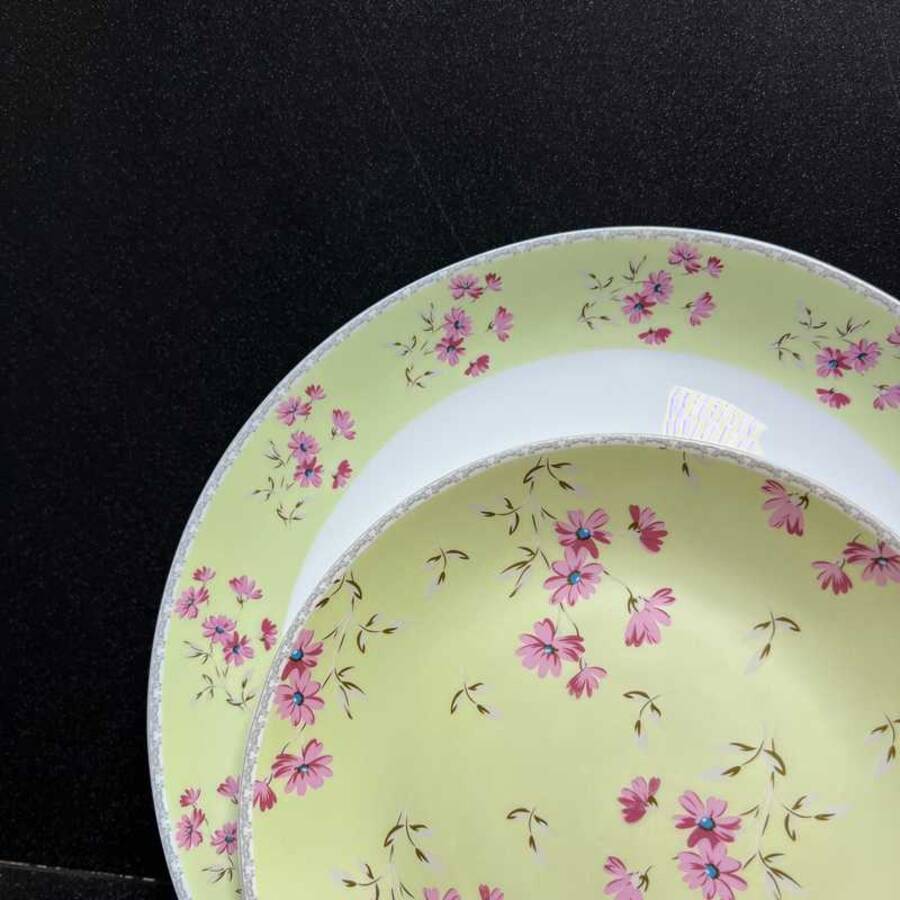 سرویس طرح فلورا سبز