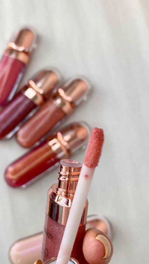 لیپگلاس شاین دار