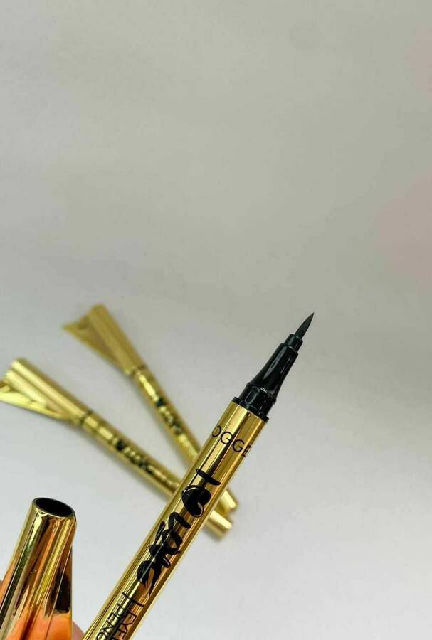 خط چشم شابلون دار ماژیکی