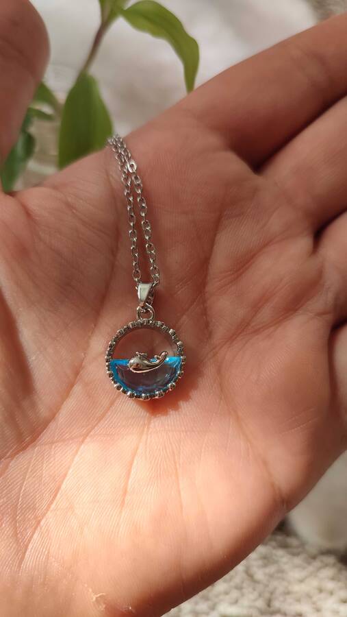 گردنبند پینترستی وال و دریاچه 