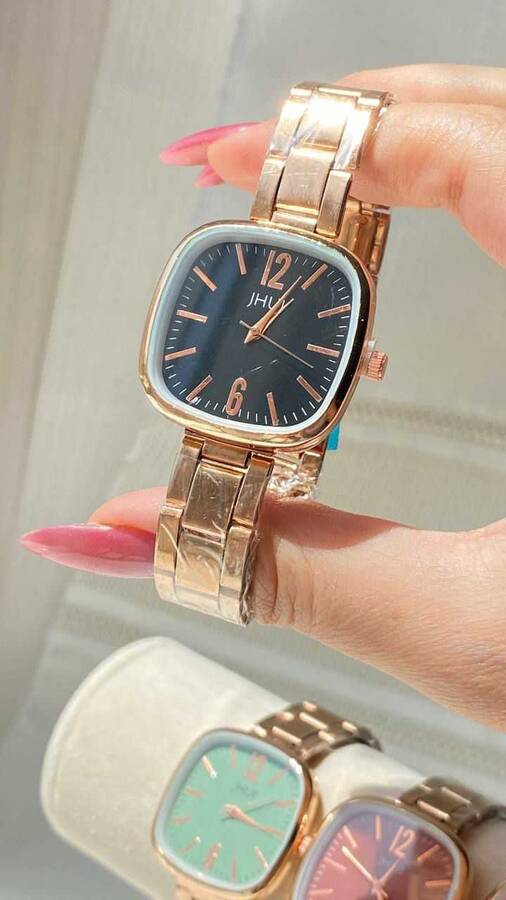 ساعت رزگلد صفحه مربعی