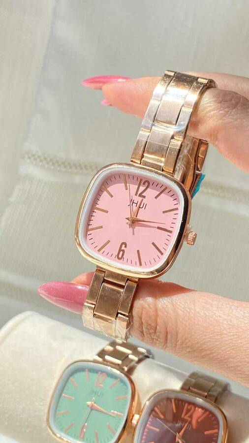 ساعت رزگلد صفحه مربعی