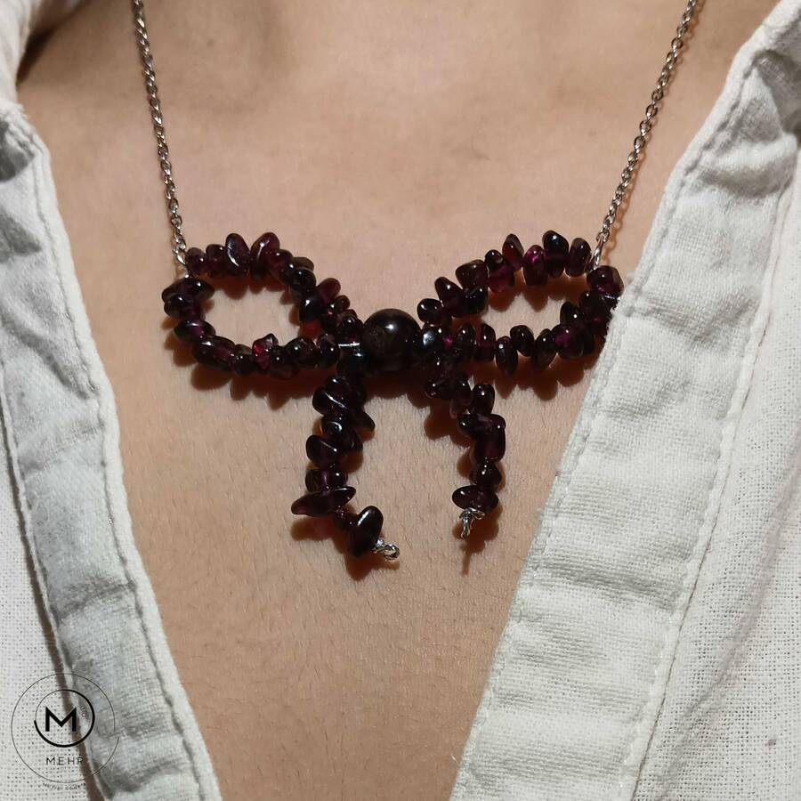 گردنبند پاپیونی گارنت 